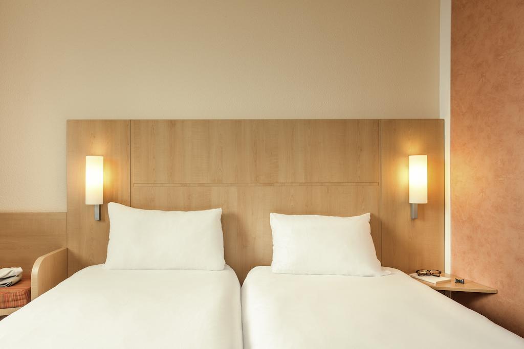 ホテル Ibis Mulhouse Centre Filature エクステリア 写真